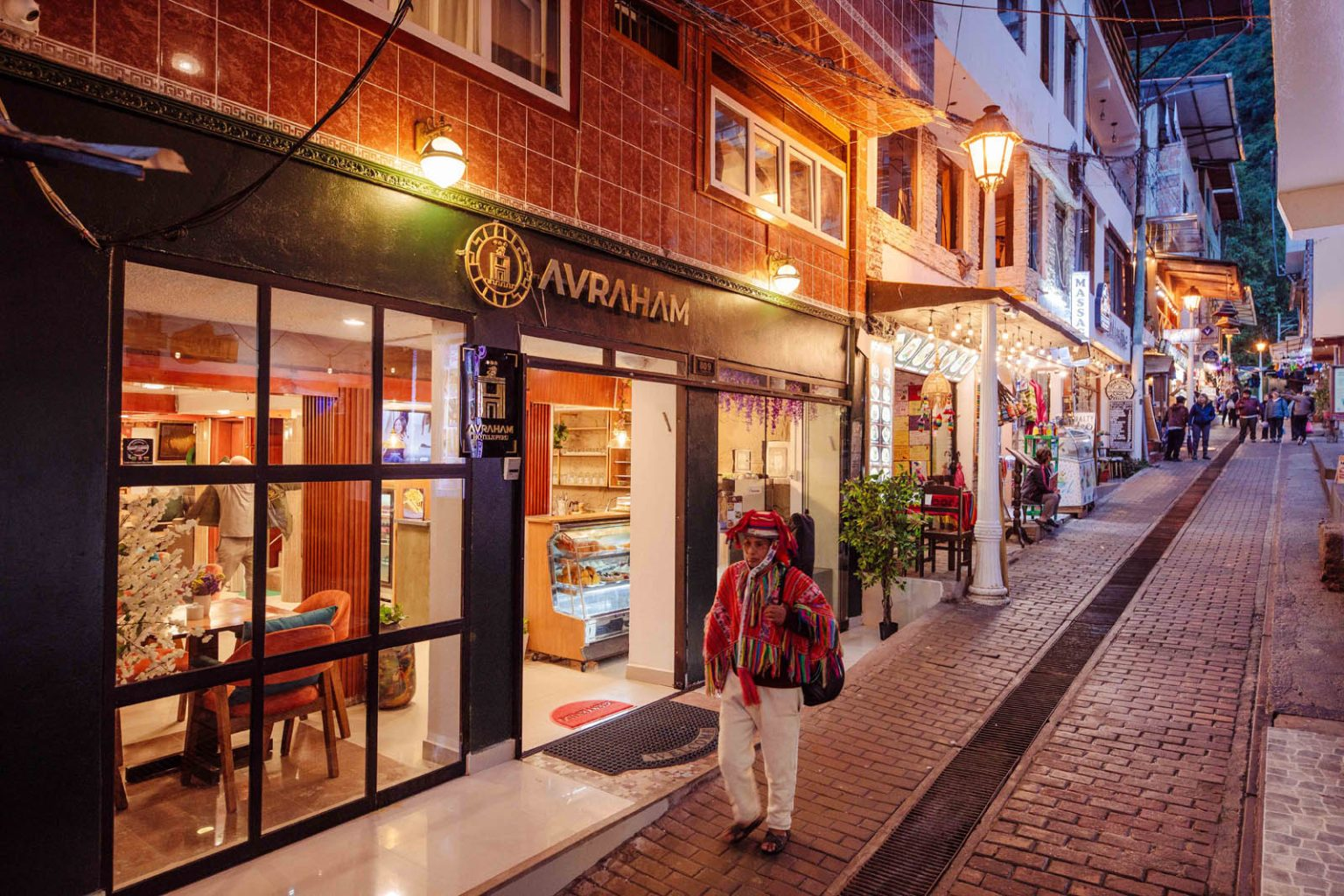 Hotel Avraham Machu Picchu: Tu Refugio en Aguas Calientes