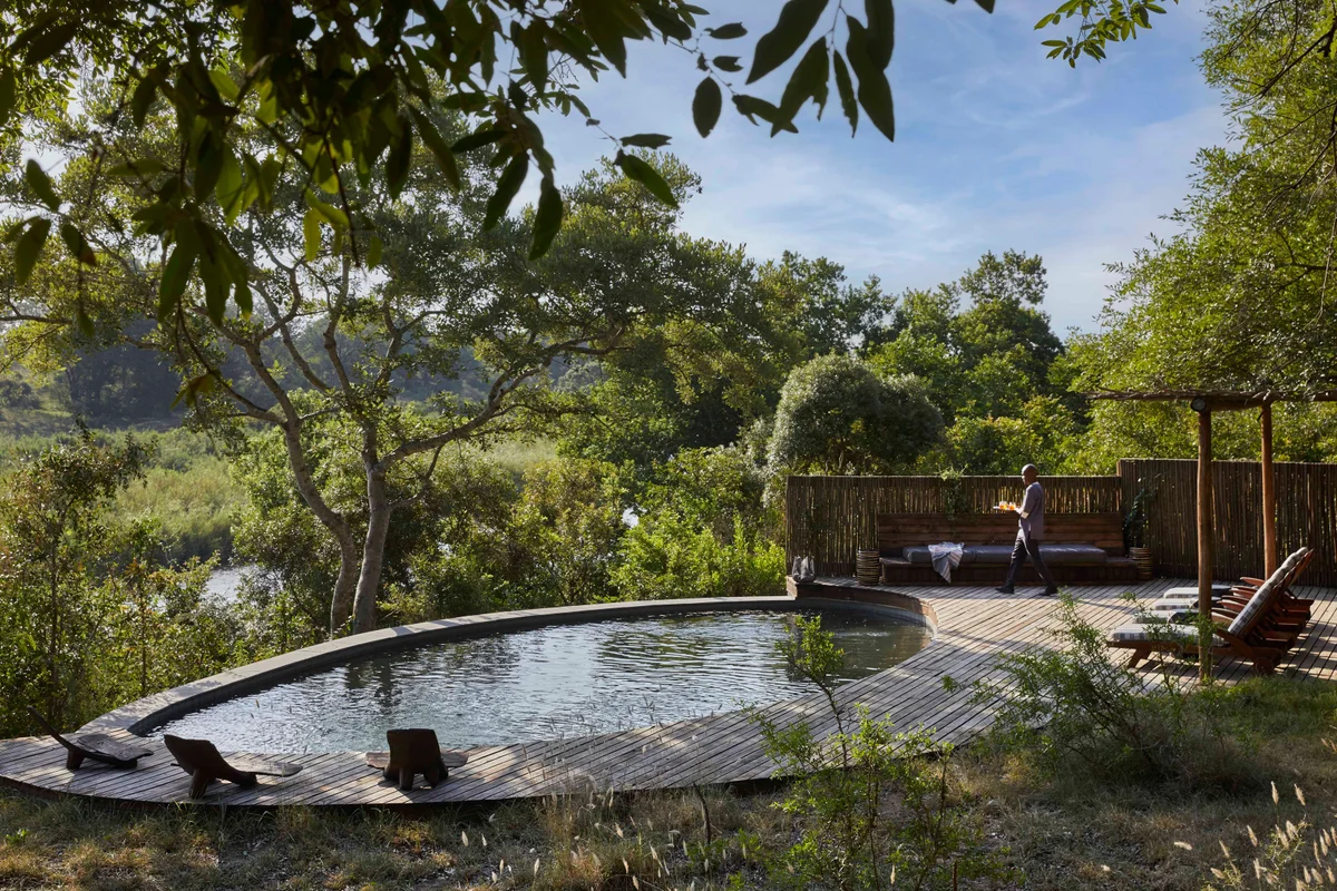 https://www.wildearthstays.com/stay/lion-sands-tinga-lodge